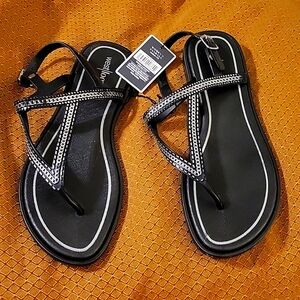 Ladies sandals size 7/8